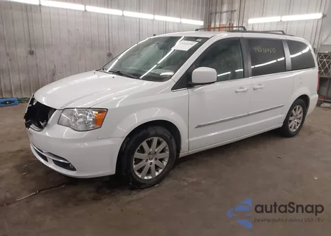 2015 Chrysler Town & Country Touring from USA, damaged, VIN 2C4RC1BG4FR709141